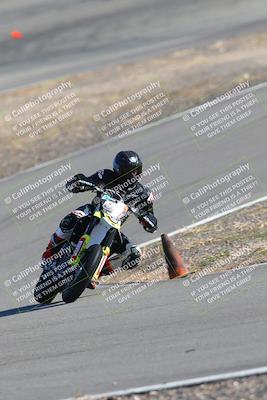 media/Feb-05-2023-Classic Track Day (Sun) [[c35aca4a42]]/Group 2/session 4 turn 4/